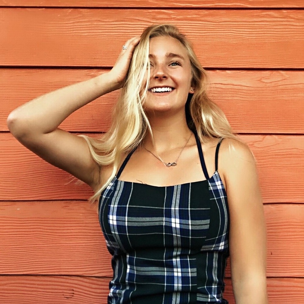 Meet your Posher, Alayna